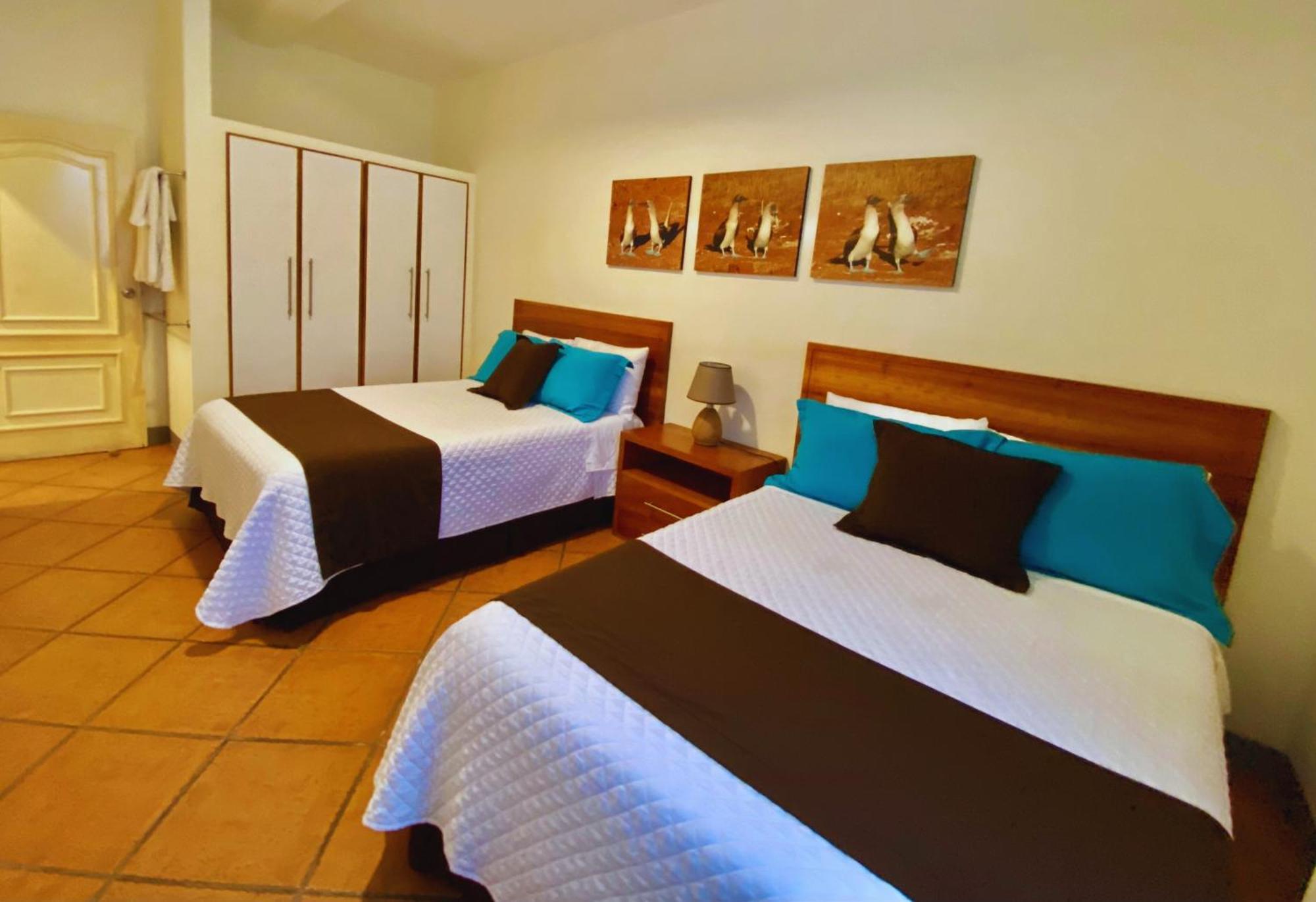 Torre Mar Galapagos Boutique Suites Puerto Ayora  Extérieur photo